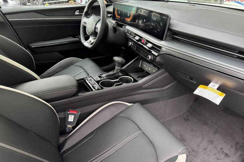 2026 Kia K5