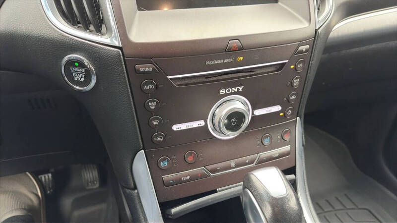 2018 Ford Edge Titanium