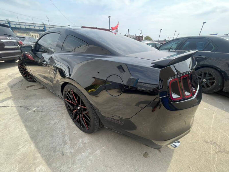 2013 Ford Mustang V6 Premium