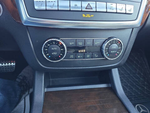 2014 Mercedes-Benz GL-Class GL 550 4MATIC