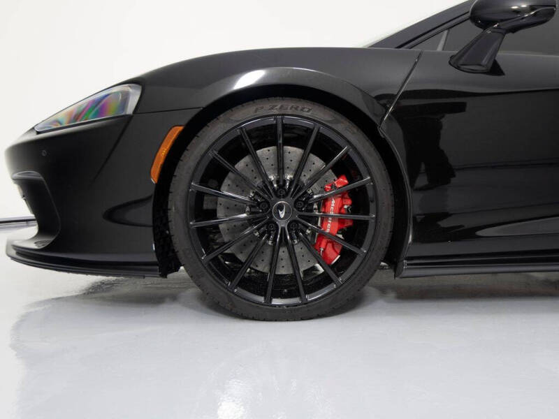 2023 McLaren GT