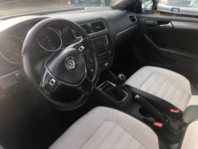 2016 Volkswagen Jetta 1.8T Sport