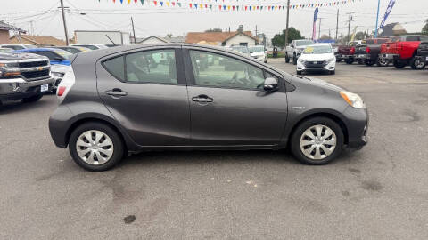 2013 Toyota Prius c Three