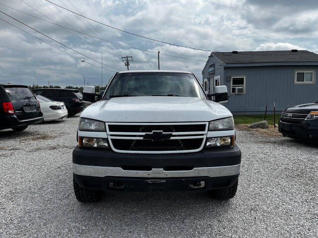 2006 Chevrolet Silverado 2500HD for sale at Quartz Auto Sales in Indianapolis, IN