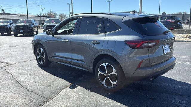 2023 Ford Escape ST-Line Select