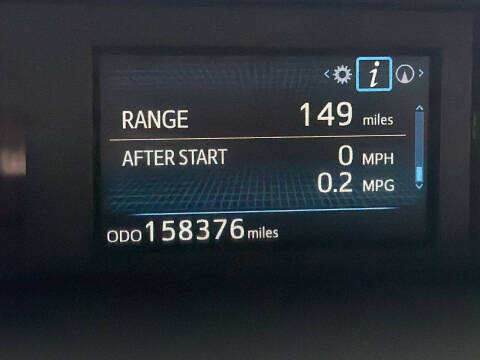 2017 Toyota Prius v Five