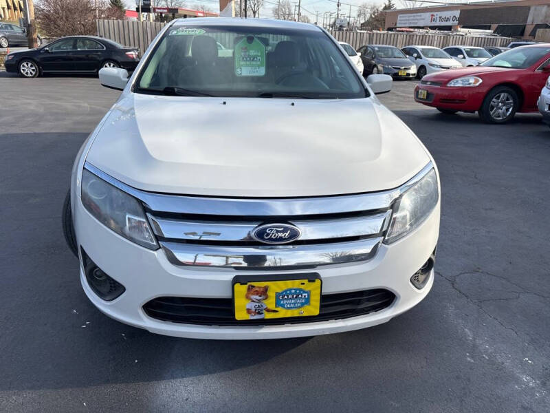 2010 Ford Fusion SE photo 2