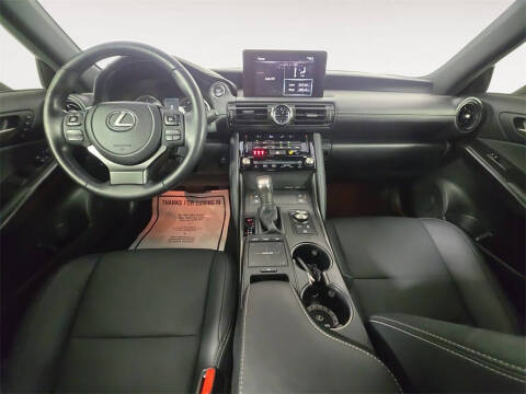2023 Lexus IS 300