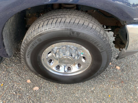 2004 Ford Excursion XLT