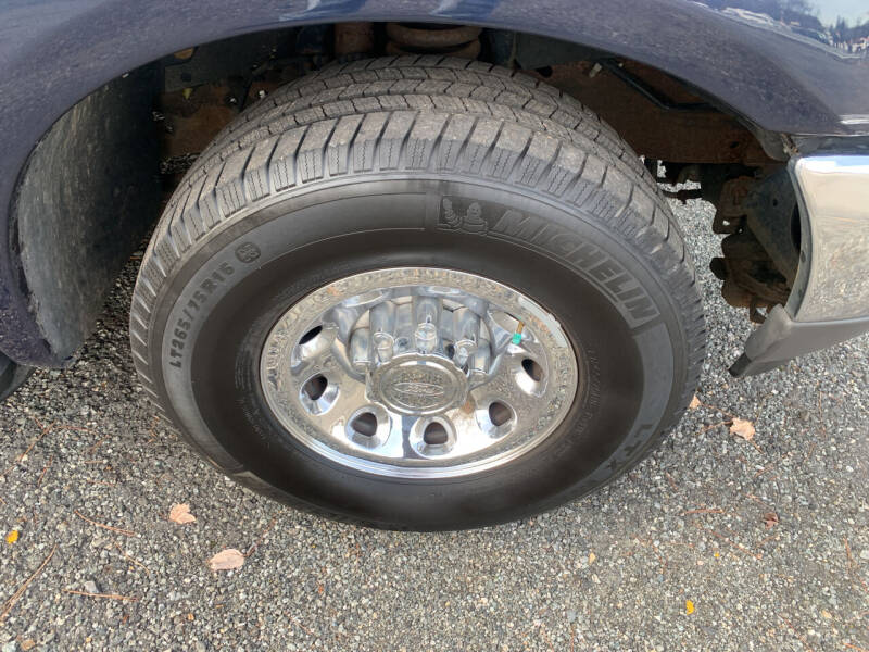 2004 Ford Excursion XLT