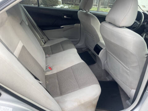 2012 Toyota Camry Hybrid LE