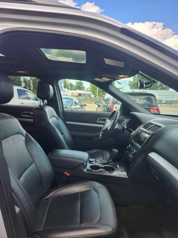 2017 Ford Explorer XLT