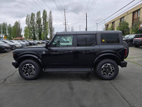 2026 Ford Bronco Outer Banks