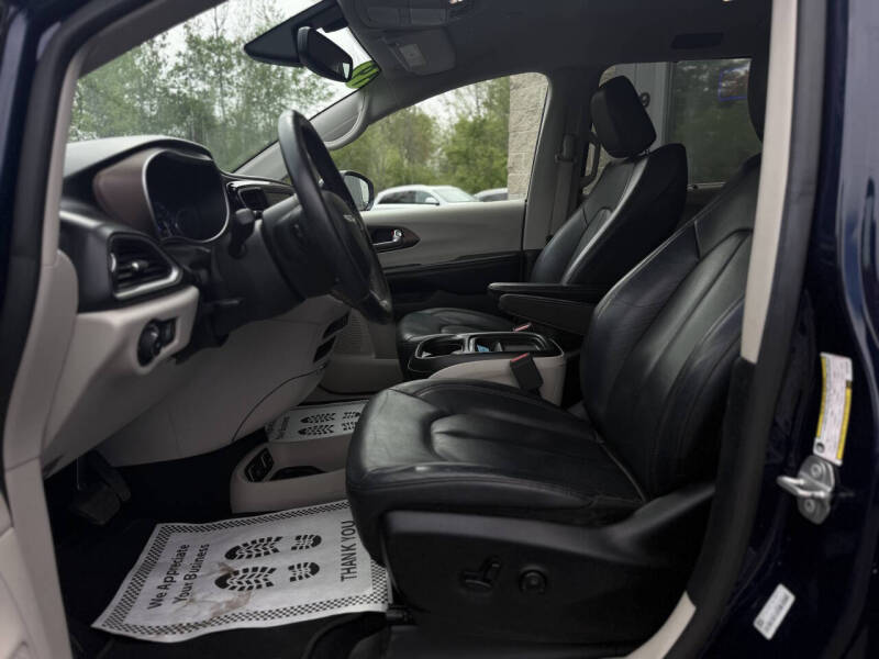2019 Chrysler Pacifica Touring L