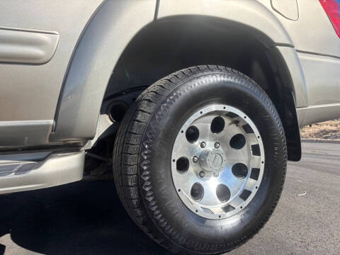 2002 Toyota Sequoia SR5