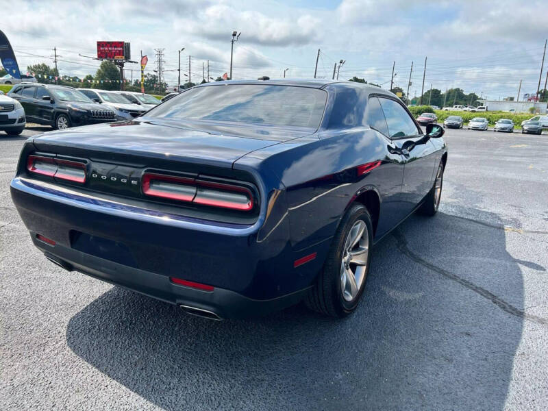 2015 Dodge Challenger SXT