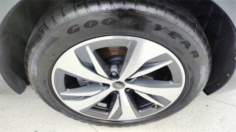 2024 Audi Q8 e-tron quattro Premium Plus