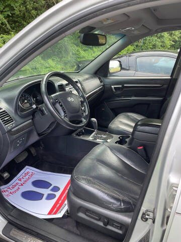 2008 Hyundai Santa Fe for sale at GoodFellas Automotive Group in Laurel DE