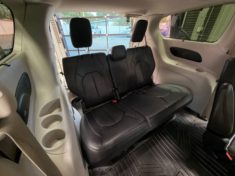 2018 Chrysler Pacifica Touring L Plus