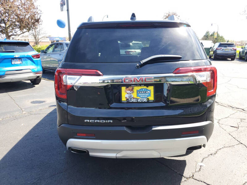 2023 GMC Acadia SLT