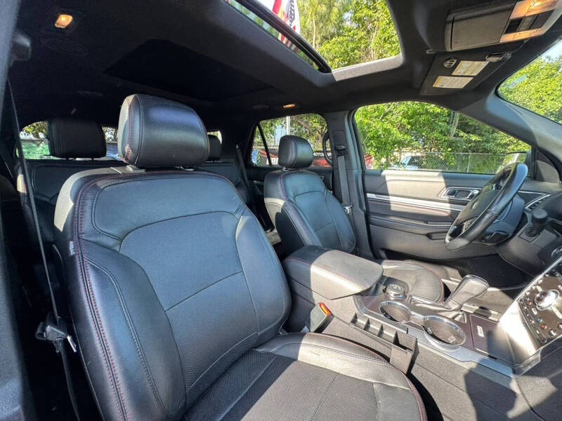 2017 Ford Explorer Sport