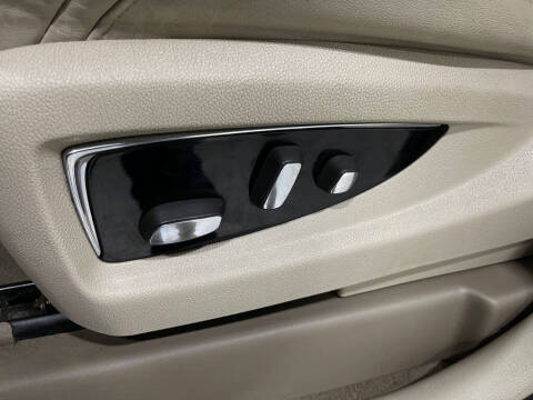 2016 Cadillac Escalade Luxury Collection