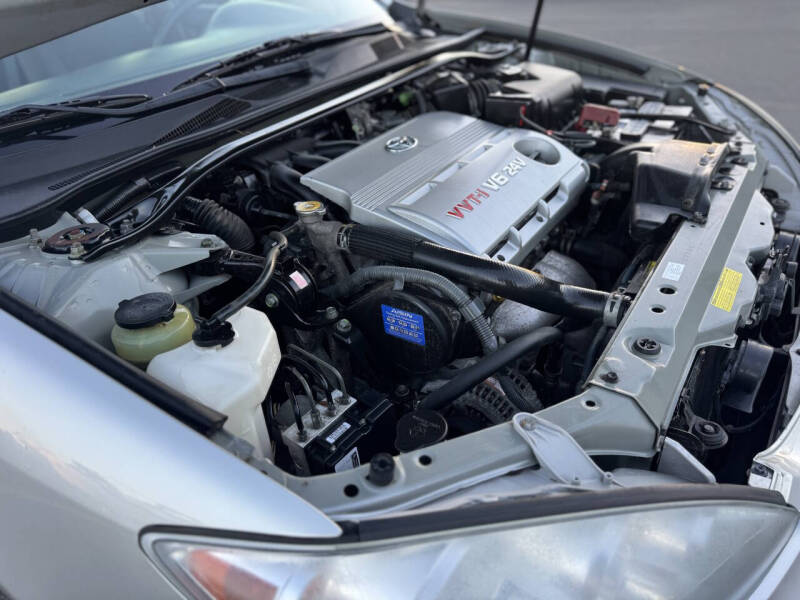 2005 Toyota Camry LE V6