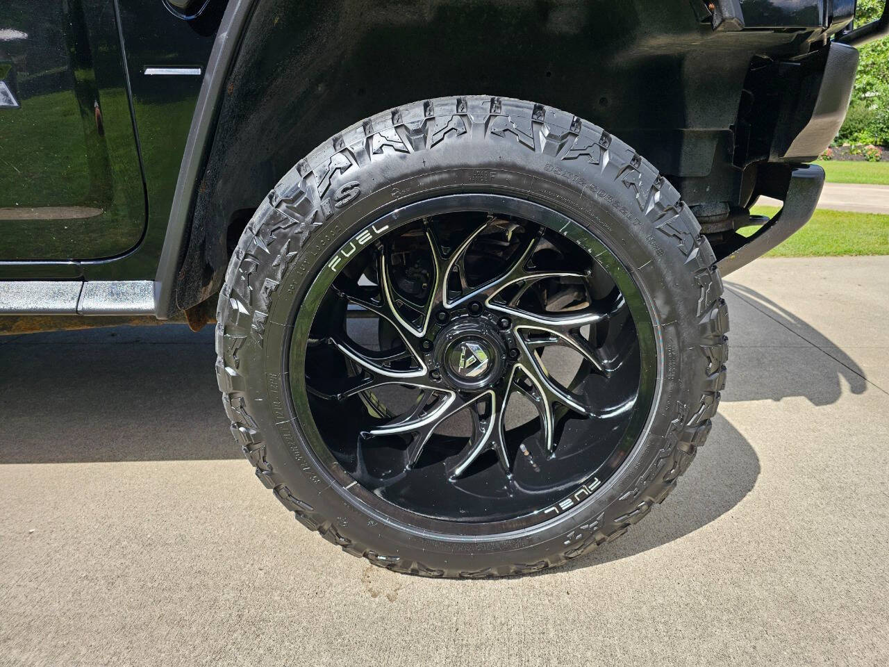 2003 HUMMER H2 26