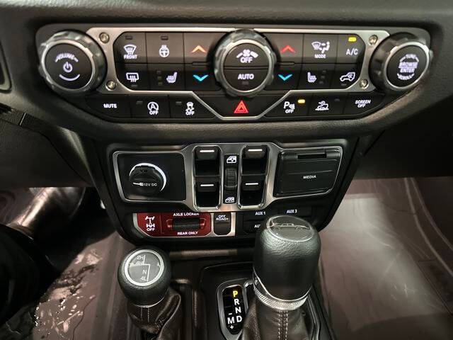 2025 Jeep Gladiator Willys