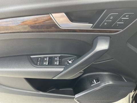2020 Audi Q5 quattro Premium 45 TFSI