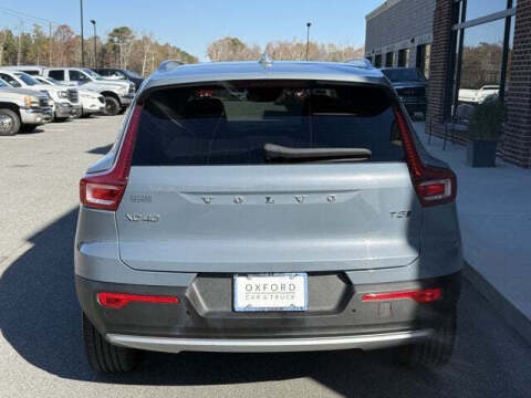 2020 Volvo XC40 T5 Momentum