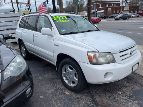 2005 Toyota Highlander for sale at Klein on Vine in Cincinnati OH