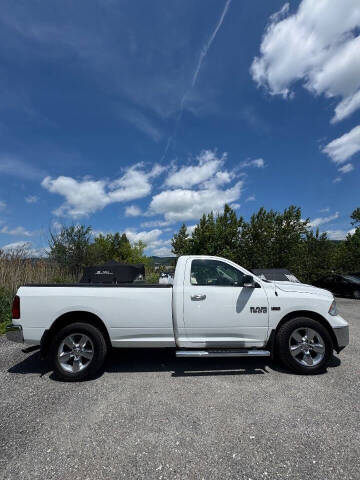 2016 RAM 1500 SLT
