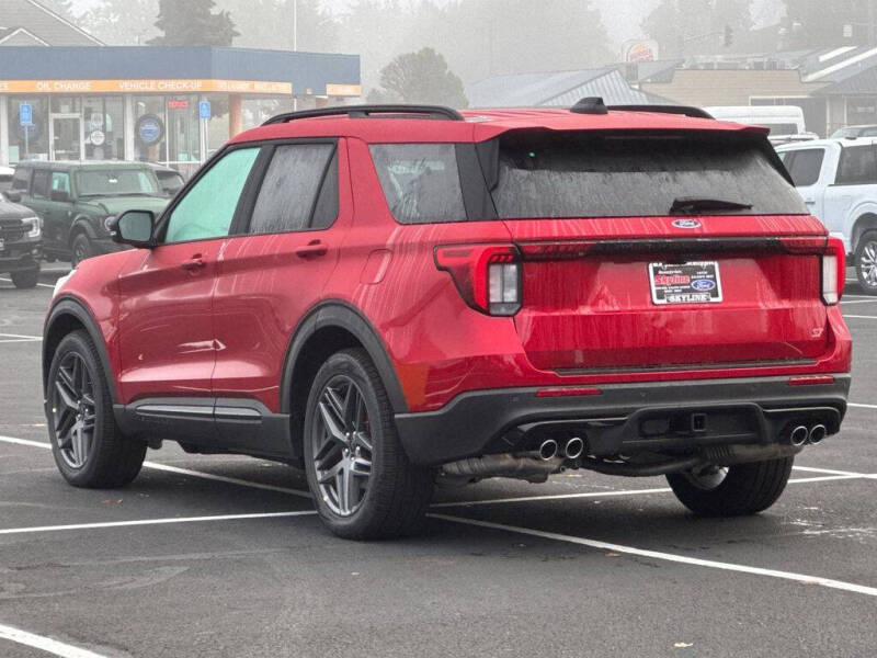 2025 Ford Explorer ST