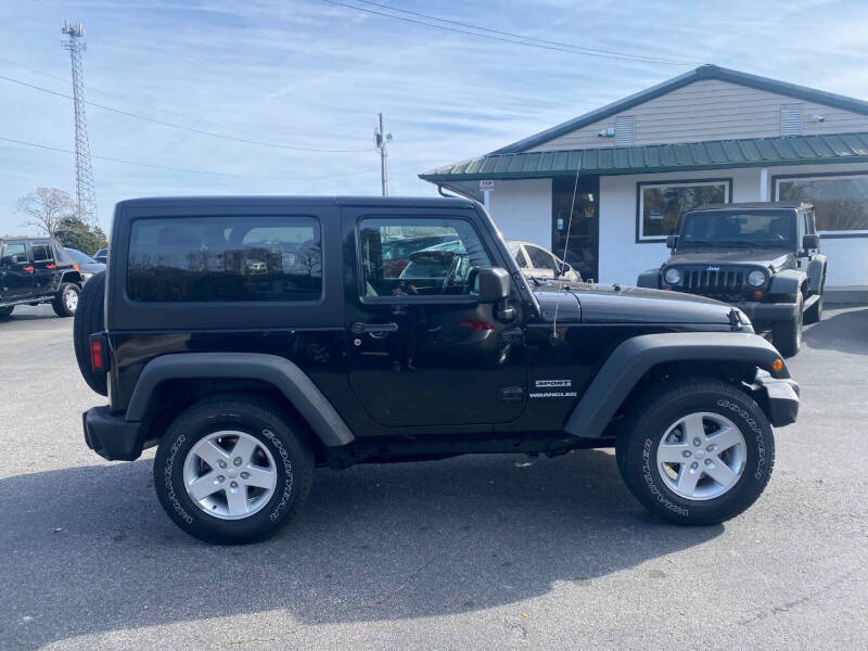 2017 Jeep Wrangler Sport S photo 7