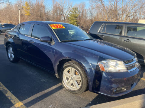 2013 Dodge Avenger for sale at Best Buy Car Co in Independence MO