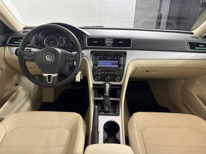 2013 Volkswagen Passat