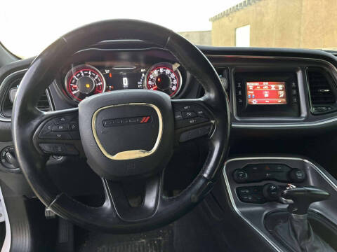 2016 Dodge Challenger SXT