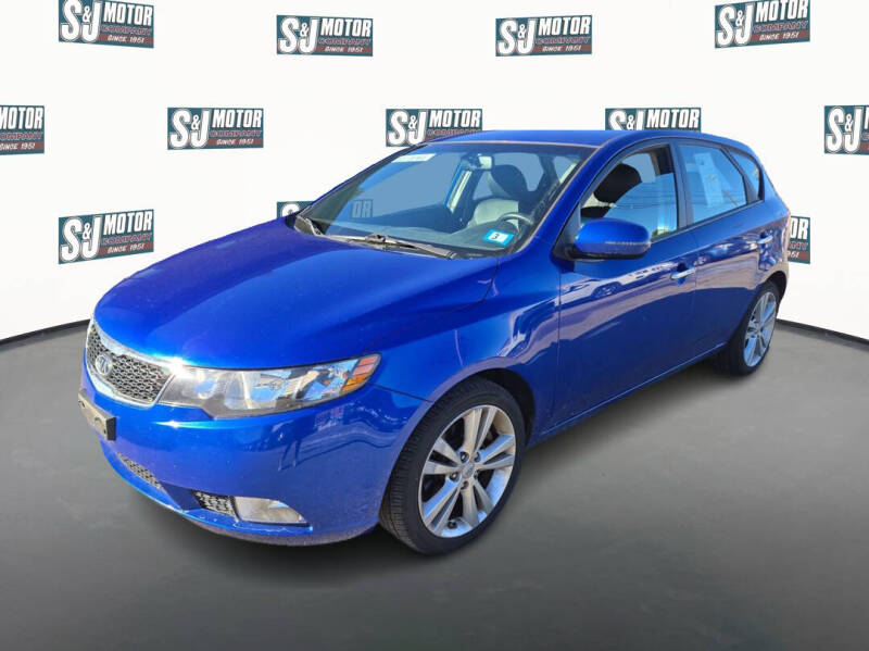2011 Kia Forte SX's photo