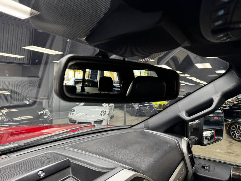 2022 Ford F-350 Super Duty Lariat