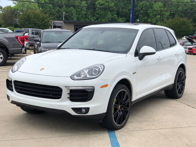 2017 Porsche Cayenne S E-Hybrid's photo