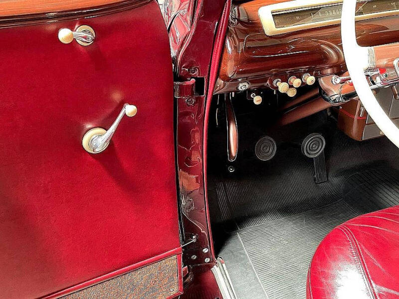 1941 Ford Super Deluxe