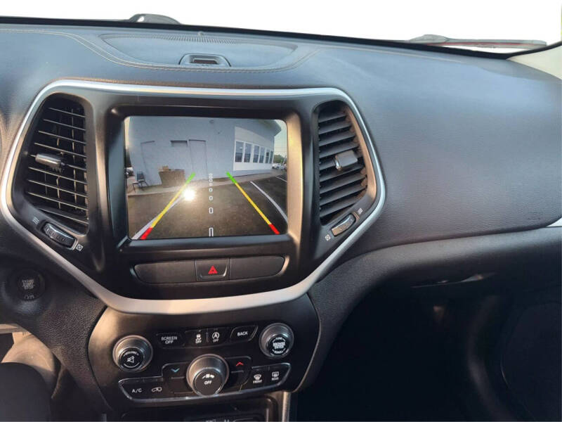 2018 Jeep Cherokee Latitude Plus