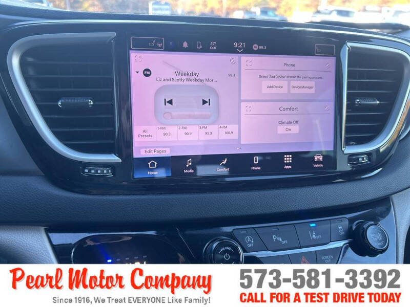 2022 Chrysler Pacifica Touring L