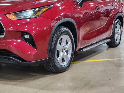 2022 Toyota Highlander LE