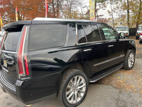 2018 Cadillac Escalade Luxury