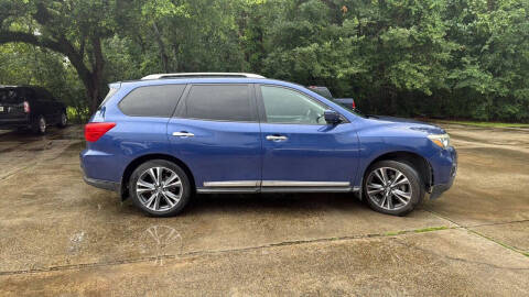 2017 Nissan Pathfinder Platinum