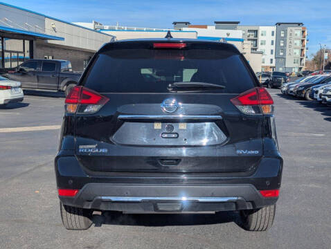 2020 Nissan Rogue SV