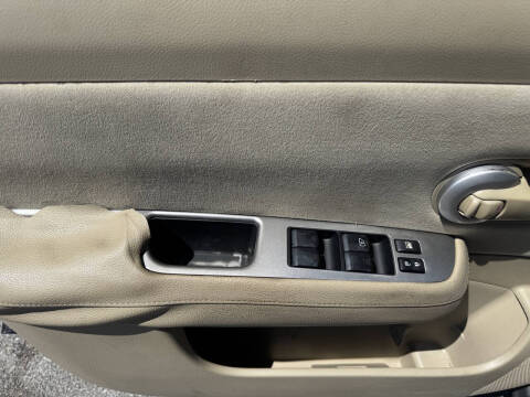 2009 Nissan Versa 1.8 S