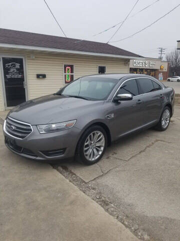 2013 Ford Taurus for sale at Adan Auto Credit in Effingham IL